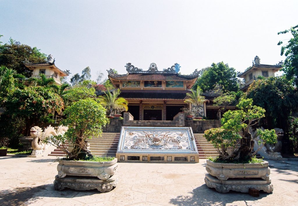 пагода лонгшон