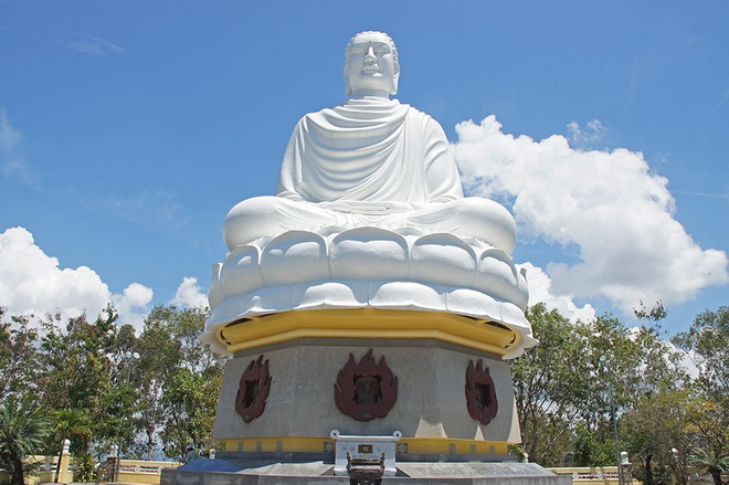 белый Будда